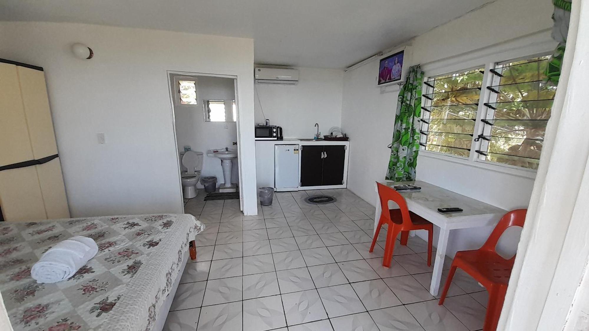 Dave Parker Eco Lodge Hotel อาเพีย ภายนอก รูปภาพ