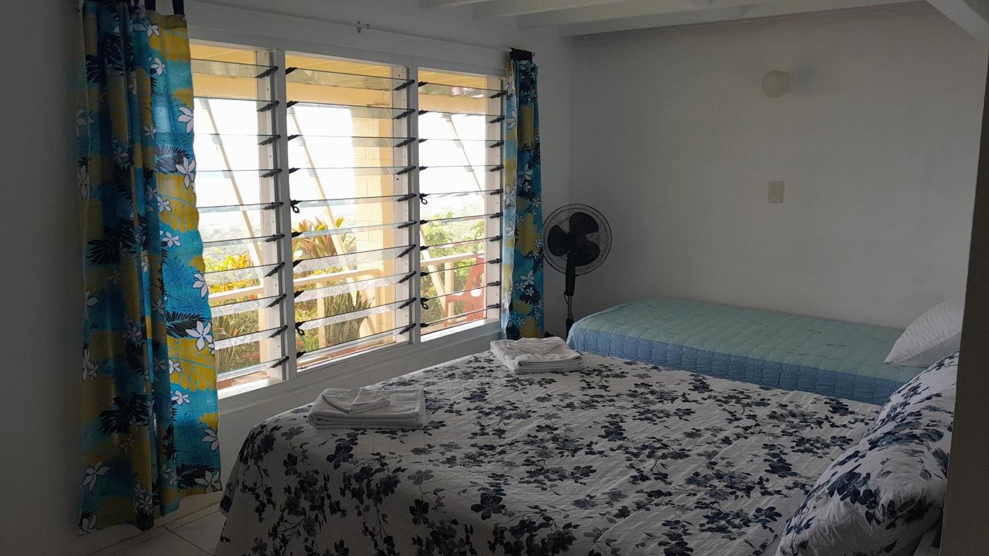 Dave Parker Eco Lodge Hotel อาเพีย ภายนอก รูปภาพ